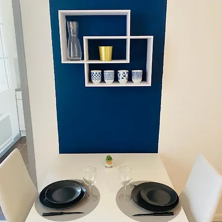 Superbe Studio Au Pied De La Gare De דירה