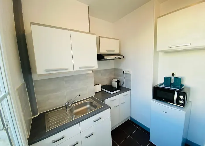 Superbe Studio Au Pied De La Gare De Apartament Caen